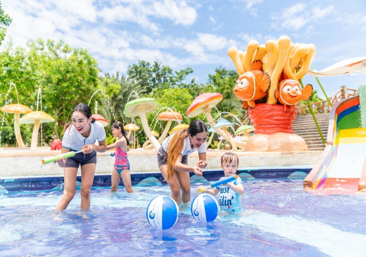 מקטאן Jpark Island Resort & Waterpark Cebu מראה חיצוני תמונה