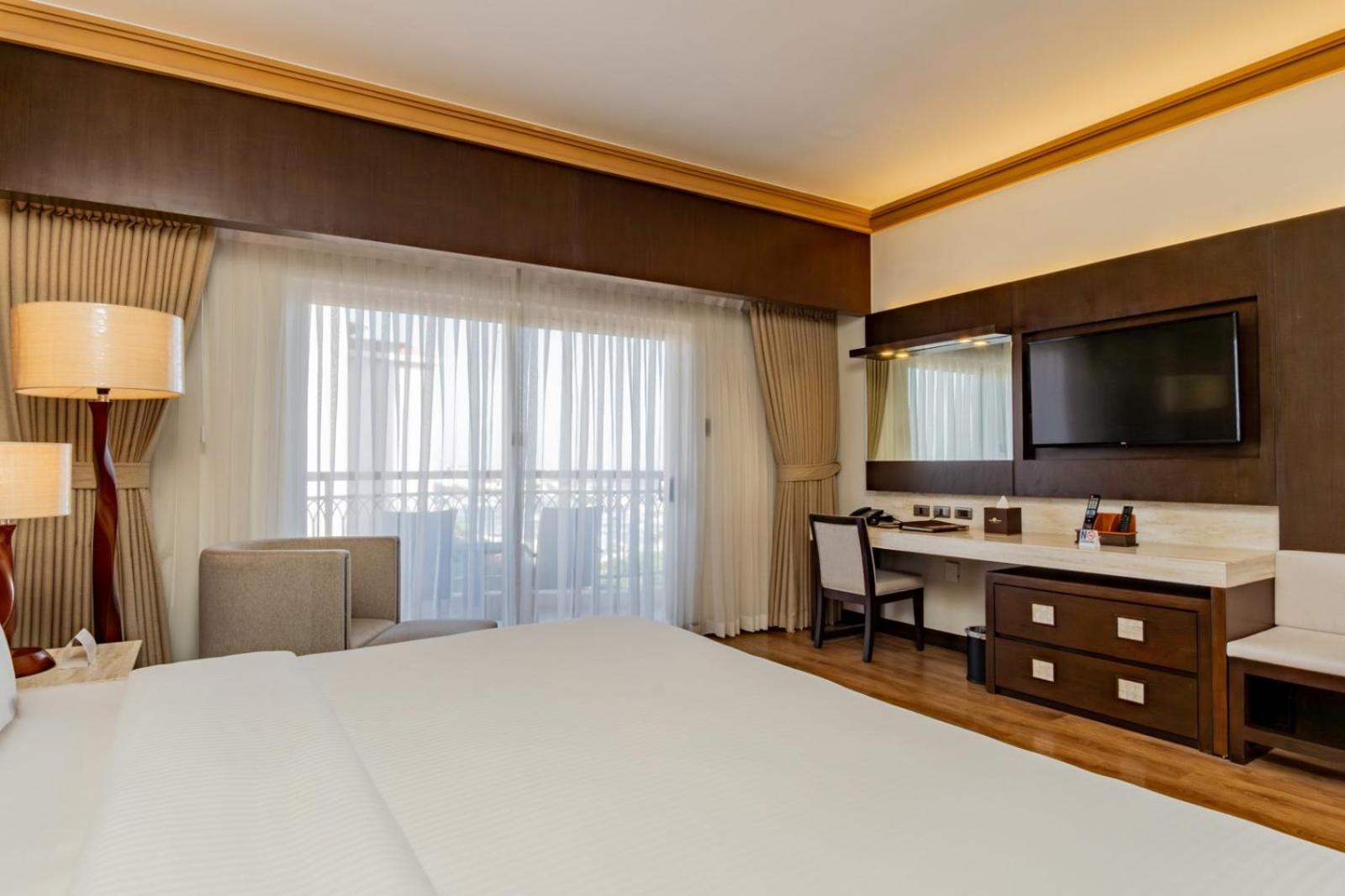 מקטאן Jpark Island Resort & Waterpark Cebu חדר תמונה